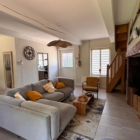 Сasa de vacaciones La Maison De Garde Etalondes-la-Pipe